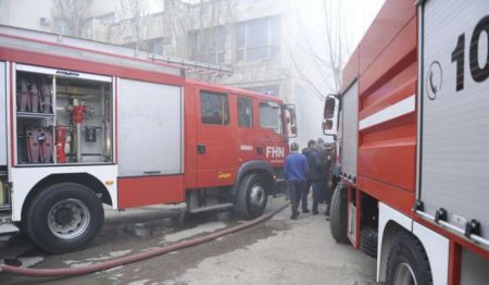 "Tarqovı"da məşhur mağaza yanır - FOTO / VİDEO