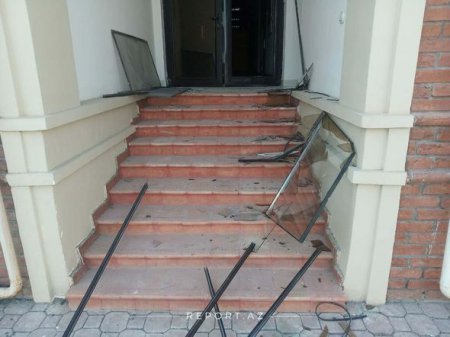 Düşmənin Tərtərə atdığı “Smerç” raketi “Azərxalça”ya ziyan vurub - FOTO