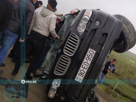 Bakı-Şamaxı yolunda ağır qəza: BMW aşdı - YENİLƏNİB + FOTO