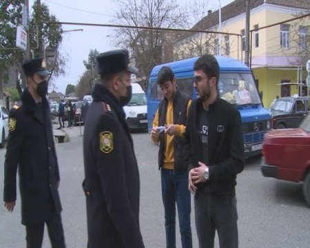 Lənkəranda polis reyd keçirdi: Sürücü və sərnişinlərə xəbərdarlıq edilib - FOTO