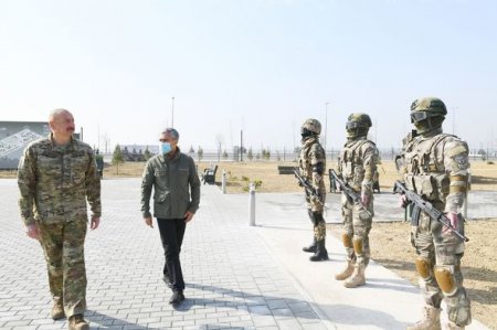 İlham Əliyev Bakıda Hərbi Qənimətlər Parkının açılışında iştirak etdi - YENİLƏNİB + FOTO