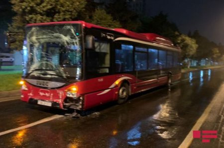 “Bakubus” MMC-yə məxsus avtobuslar qəzaya uğrayıb – FOTO