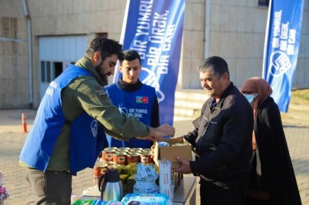 Kahramanmaraşdakı vali Azərbaycan könüllülərinin fəaliyyəti ilə tanış oldu 