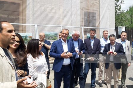 Xarici diplomatlar Laçında Bayraq meydanı ilə tanış olublar - YENİLƏNİB + FOTO