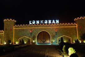 Nazirliyin vəzifəli şəxsi qeyri-leqal işə cəlb etdiyi fəhlənin pulunu vermir