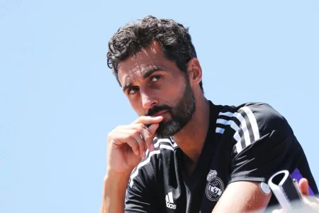 "Real Madrid"in TƏZƏ baş məşqçisi ilk oyundan sonra istefaya göndərilə bilər