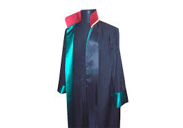 Azərbaycanda səkkiz vəkilin fəaliyyətinə xitam verildi - SƏBƏB