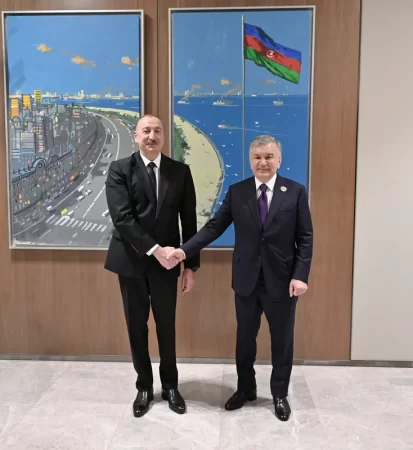 İlham Əliyev Şavkat Mirziyoyevlə görüşüb - FOTO