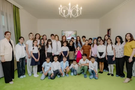 Leyla Əliyeva və Alyona Əliyeva Sosial Reabilitasiya Mərkəzini ziyarət ediblər -