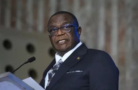 Zimbabvenin vitse-prezidenti: "WUF-un inkişafı və siyasi iradənin gücləndirilməsi vacibdir"