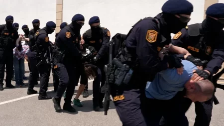Bakıda əcnəbilərdən ibarət dəstə üzvlərinə hökm oxundu