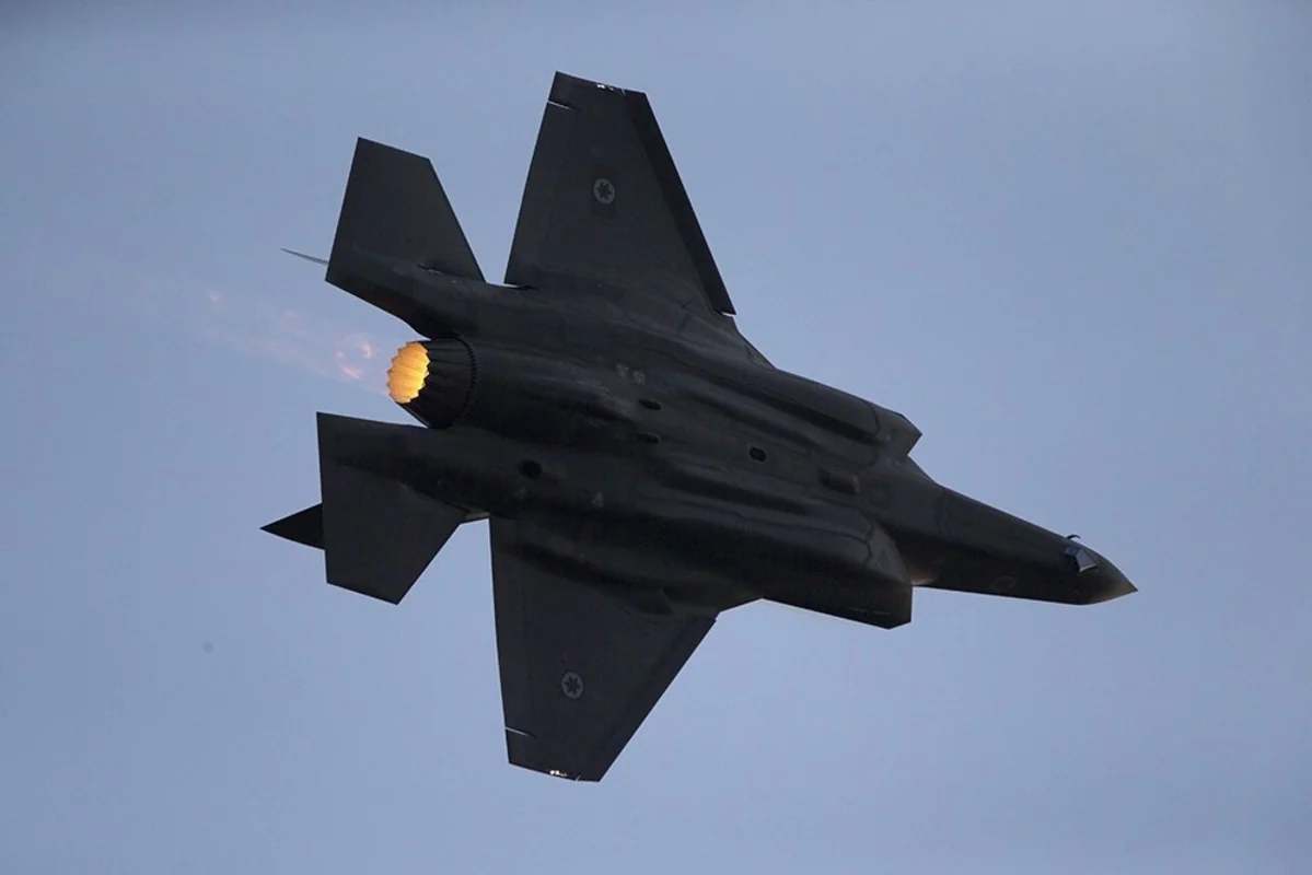 Yaponiyada sakinlər "F-35" qırıcılarının səs-küyünə görə məhkəməyə müraciət etdilər