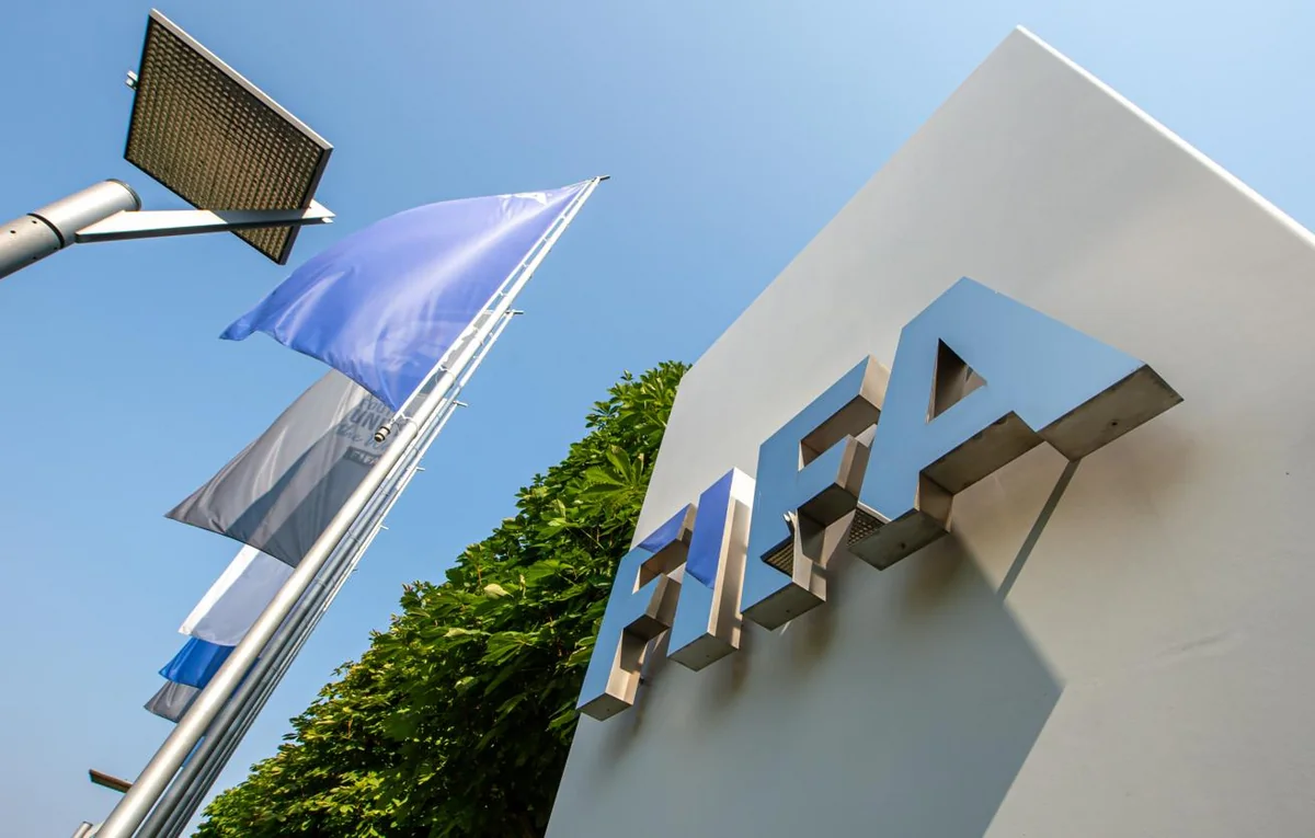 KİV: FIFA klublararası DÇ ilə bağlı komandalara vəd olunan 250 milyon dolları ödəməyib
