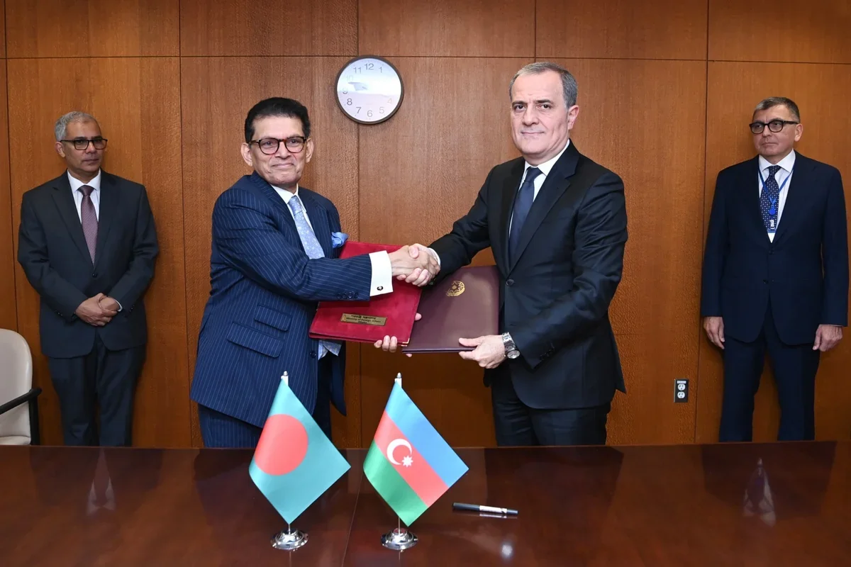 Azərbaycanla Banqladeş arasında vacib saziş imzalandı