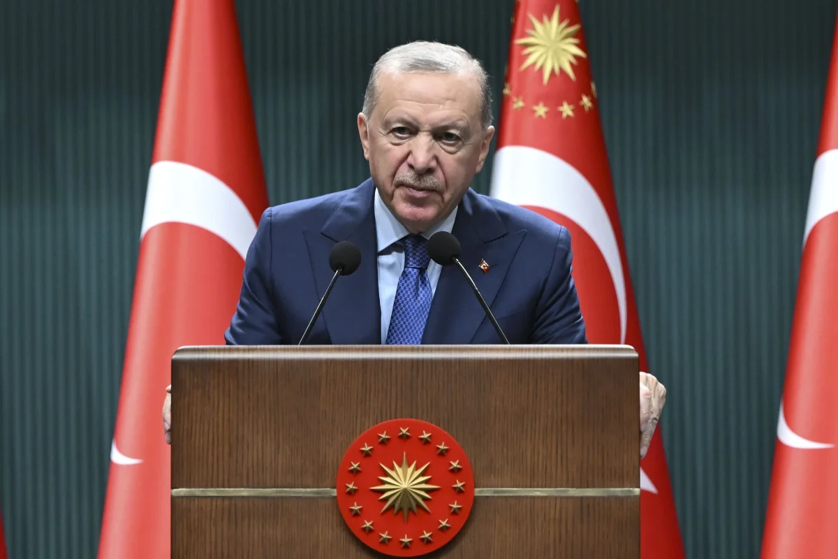 Ərdoğandan sərt xəbərdarlıq: Bazarın sabitliyini pozanlar məsuliyyət daşıyacaqlar